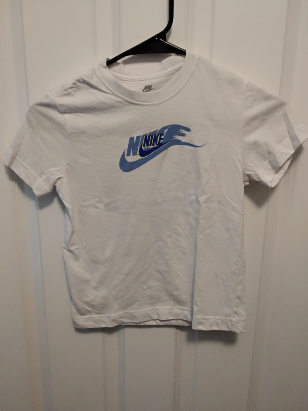 Nike White Kids Short Sleeve Tee with Blue Swoosh Wave